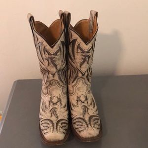 Ladies boots